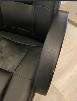 Silla de oficina negra