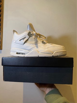 Air Jordan 4 retro (AJ)