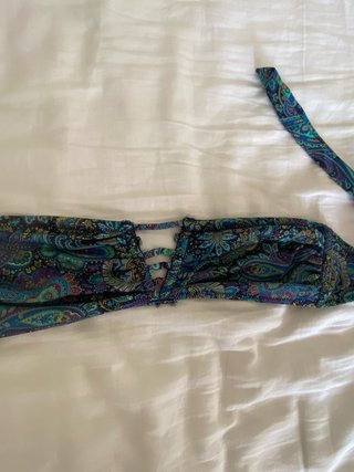 Bikini Oysho Azul y Morado