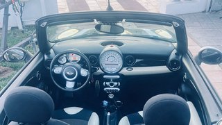 MINI Cabrio 2010