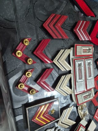 Lotto Gradi Militari e Mostrine