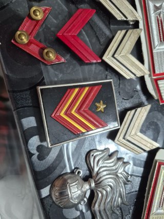 Lotto Gradi Militari e Mostrine