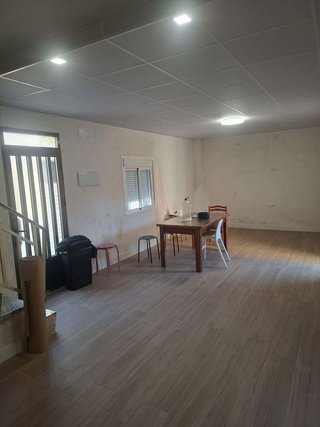 Chalet en venta en Luceni