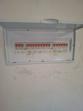 Chalet en venta en Luceni