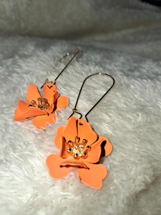 Pendientes flor naranja y dorado