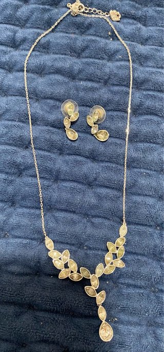 Collar y Pendientes de plata con cristales