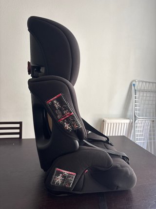 Silla de coche Kinderkraft negra