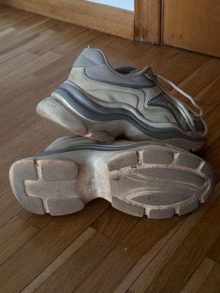 Zapatillas Zara Talla 37 Gris y Blanco