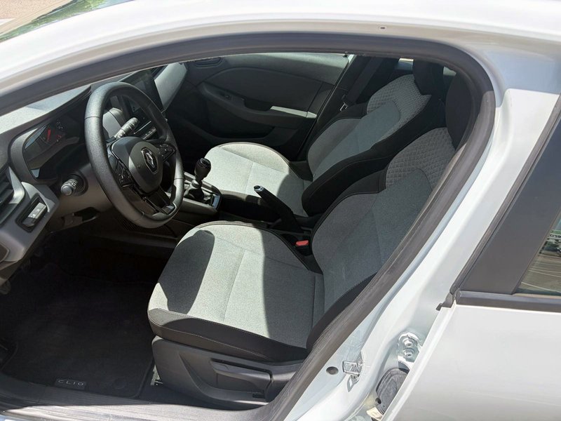 Renault Clio 2022, foto 14