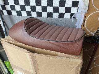 Asiento Café Racer Marrón