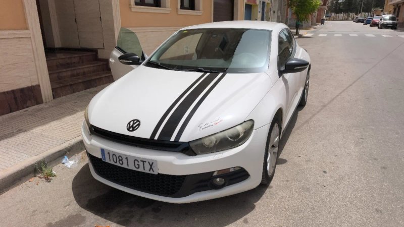 Volkswagen Scirocco 2010 - foto 1
