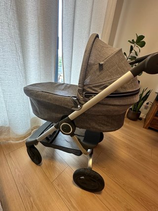 Carrito Stokke Scoot con capazo