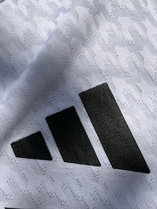 Camiseta Real Madrid 23/24 Home Talla M Adidas
