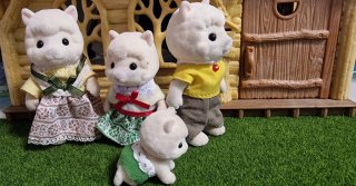 Familia de Alpacas Sylvanian Families