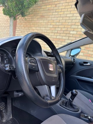 SEAT Leon 2010 105cv