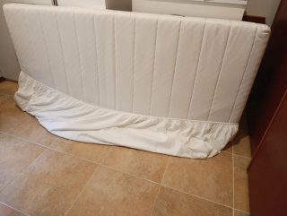 Somier y colchón de Ikea,  para cama-litetera Kura