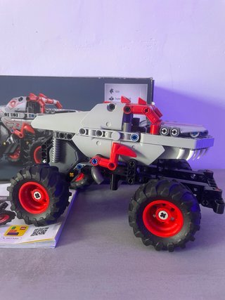 LEGO Technic 42200 Monster Jam Monster Mutt