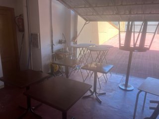 Mesa de cafetería cuadrada