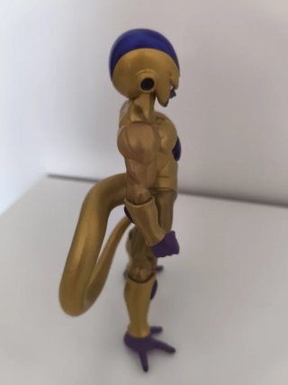 Figura Golden Freezer DOD