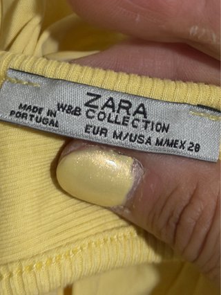 Body Zara volantes amarillo