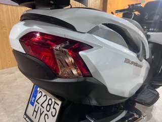 Suzuki Burgman 650