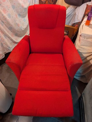 Poltrona relax reclinabile in tessuto rosso