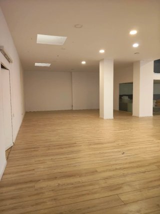 se alquila local comercial 570 m/2