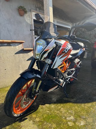 KTM Duke  390 ABS 2014  A2