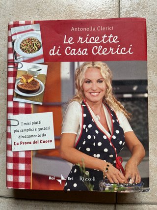 Stock n. 6 libri di cucina, ricette e gastronomia