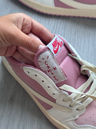Air Jordan 1 Low x Travis Scott Rosa Pastel