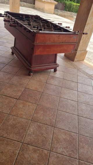 Futbolín de madera