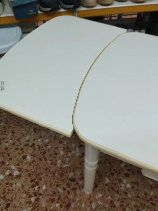 Mesa de cocina blanca extensible