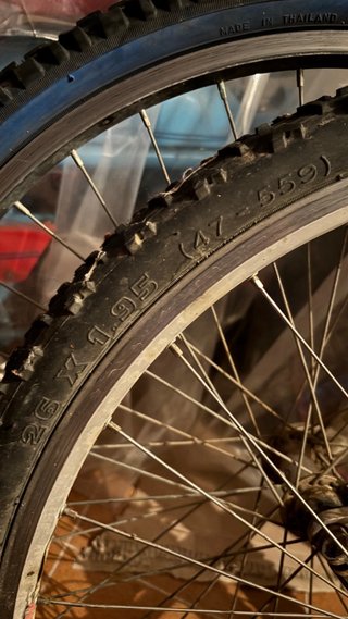 Bicicleta GT Avalanche Montaña