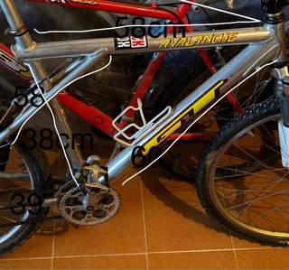 Bicicleta GT Avalanche Montaña
