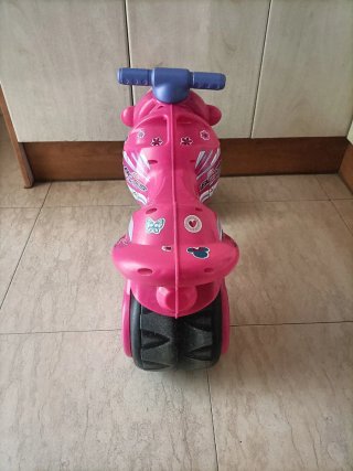 Moto correpasillos infantil rosa