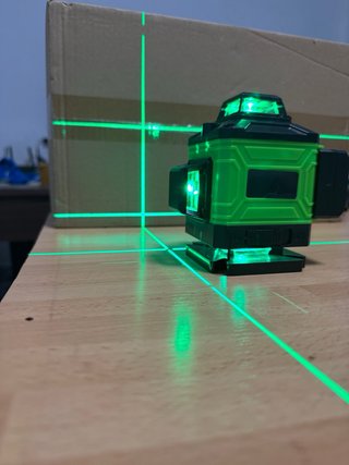 Nivel Láser 4D 16 Líneas + Trípode