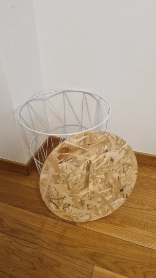 Mesa auxiliar con almacenaje