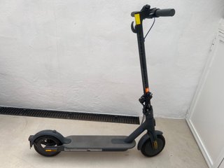 Patinete Xiaomi Mi Electric Scooter 3 + Candado