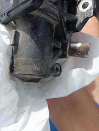 Válvula EGR Pierburg original Renault 1.5 dCi K9K