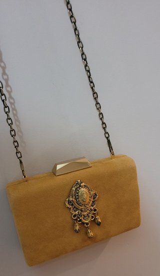 Bolso con cadena