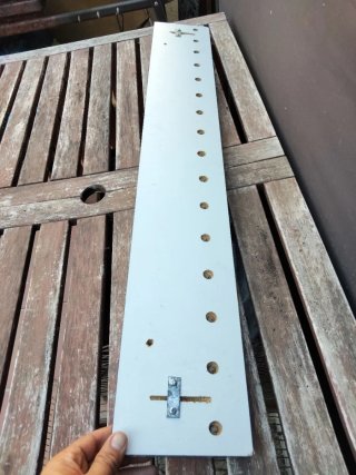 Perchero antiguo metal cromado y madera 8 perchas