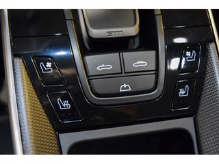Porsche 911 Turbo S Cabrio 478 kW (650 CV)