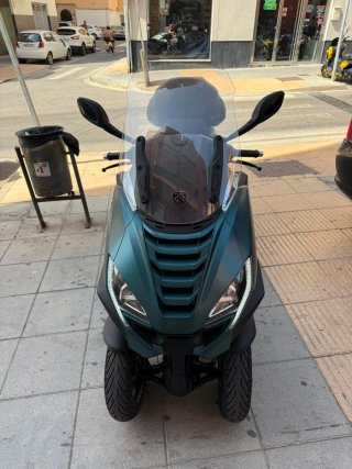 Peugeot Metropolis 400cc