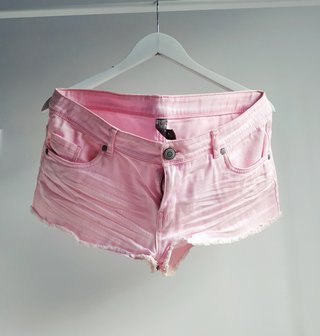 Short rosa vaquero