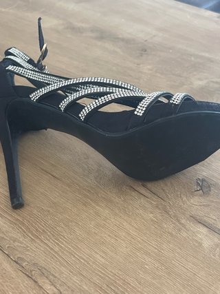 Sandalias Tacón Negro con Brillantes