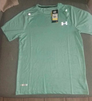 Camiseta Under Armour aguamarina