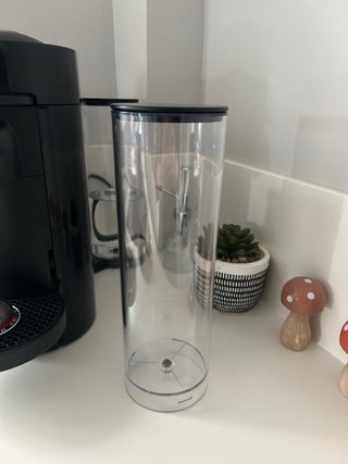 Cafetera Nespresso Vertuo Automática Negra