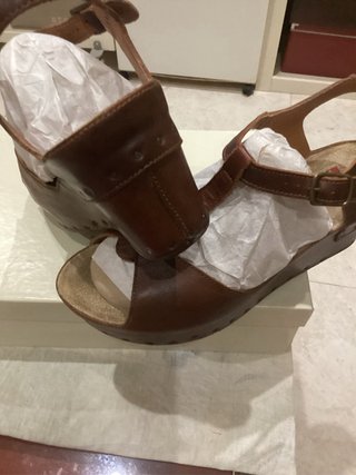 Sandalias Vialis Tacon Cuero Marrón Talla 39