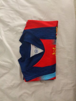 Camiseta Nike Fútbol Azul y Roja