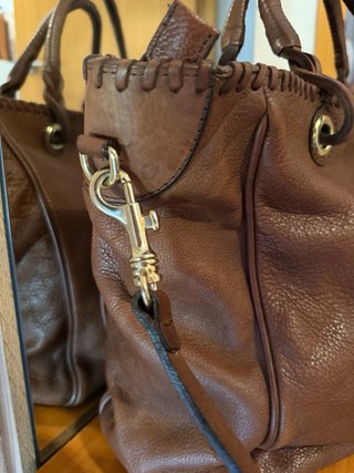 Bolso de piel marrón